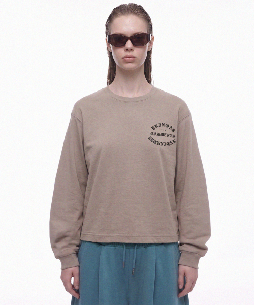 PRINOAR(プリノア)の「ガーメンツセミクロップ長袖Tシャツ - ジンジャーベージュ(Tシャツ/カットソー・レディース・ベージュ・SMALL/MEDIUM/LARGE)」の5枚目の写真