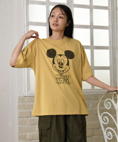 Disney（ディズニー）の「【neos】DISNEY ディズニー ヴィンテージ風 ミッキープリント ルーズシルエットTシャツ かすれ加工 バックプリント 半袖 ユニセックス（Tシャツ/カットソー・レディース・イエロー/スミクロ/アイボリー/ブルー・MEDIUM/X-LARGE/LARGE）」の10枚目の写真