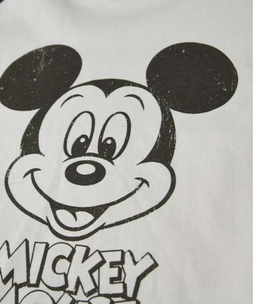 Disney（ディズニー）の「【neos】DISNEY ディズニー ヴィンテージ風 ミッキープリント ルーズシルエットTシャツ かすれ加工 バックプリント 半袖 ユニセックス（Tシャツ/カットソー・レディース・イエロー/スミクロ/アイボリー/ブルー・MEDIUM/X-LARGE/LARGE）」の16枚目の写真