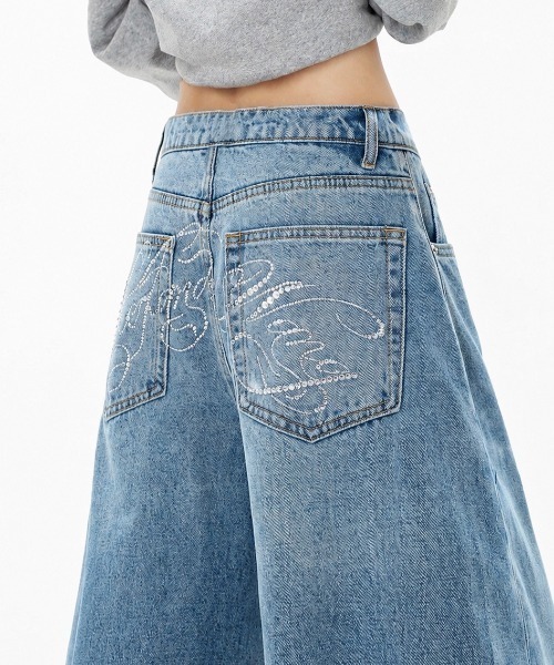 AVYL(アヴィル)の「バックポケットロゴ刺繍ルーズワイドバギーパンツ(デニムパンツ・レディース・サックスブルー・L/M/S)」の13枚目の写真