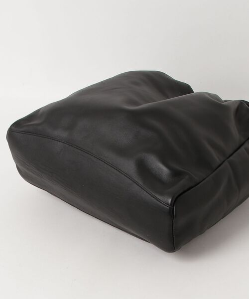 MAISON mou(メゾンムー)の「【ARUTEMIKA/アルテミカ】ARM-34 フンワリキンチャク2WAYトートバッグ(トートバッグ・レディース・ブラック・FREE)」の3枚目の写真