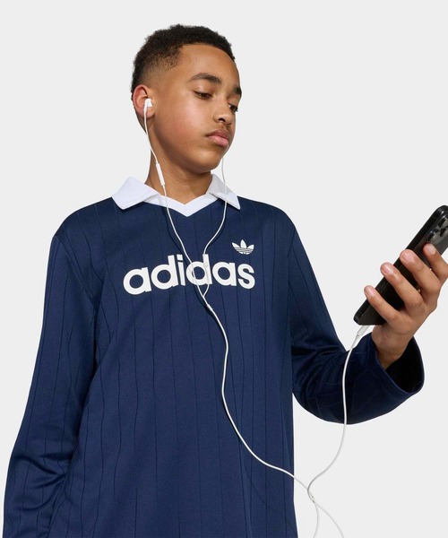 adidas(アディダス)の「LOOSE LONG SLEEVE PINSTRIPE JERSEY / ロンT / アディダスオリジナルス adidas Originals(Tシャツ/カットソー・キッズ・ブルー・170/160/150/140/130)」の5枚目の写真