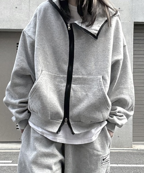 YACA(ヤーカ)の「Cropped Balaclava Hood Zip Up/クロップドバラクラバフードジップアップ(パーカー・レディース・グレー/ブラック・FREE)」の13枚目の写真