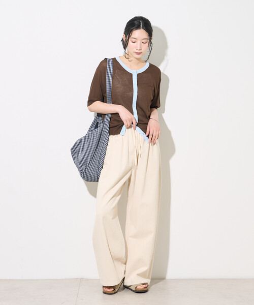 FREAK'S STORE（フリークスストア）の「FRUIT OF THE LOOM × FREAK'S STORE/フルーツオブザルーム 別注 シアー配色ニットカーディガン/リネンタッチ/サマーニットカーディガン（カーディガン/ボレロ・レディース・オフホワイト/ライトグレー/ブラウン・ﾌﾘ-）」の4枚目の写真