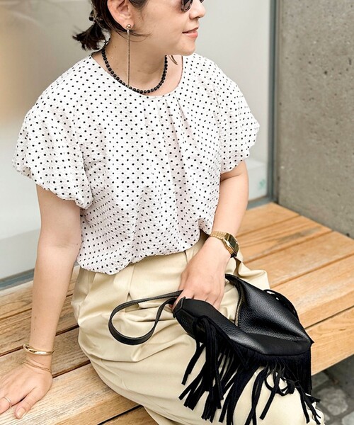 NOLLEY’S(ノーリーズ)の「【WEB限定】ウォッシャブルサッカードット袖ギャザーブラウス(シャツ/ブラウス・レディース・ホワイト系その他4/ブラック系その他3・38)」の16枚目の写真