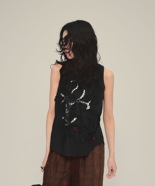 eL(エル)の「【eL】Made in India Cut Work Sleeveless Blouse/699069(シャツ/ブラウス・レディース・ブラック/オフホワイト・FREE)」の11枚目の写真