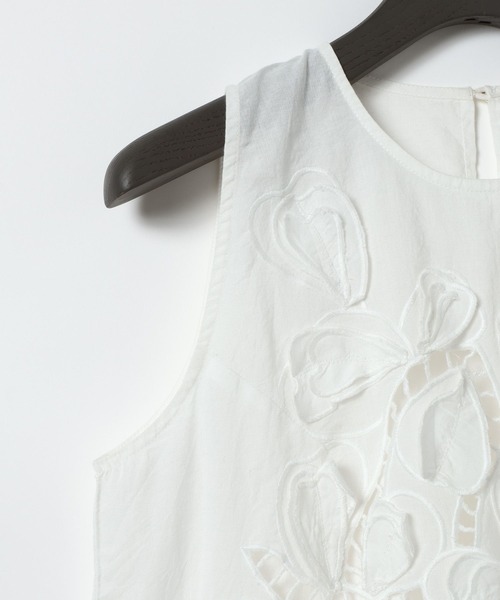 eL(エル)の「【eL】Made in India Cut Work Sleeveless Blouse/699069(シャツ/ブラウス・レディース・ブラック/オフホワイト・FREE)」の15枚目の写真
