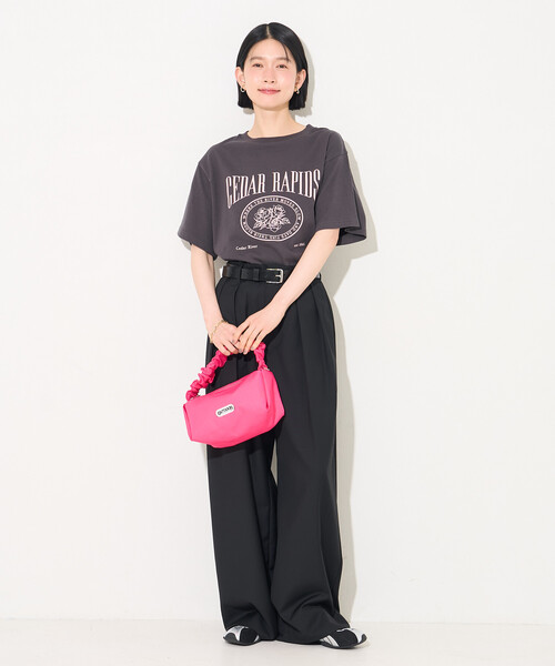 FREAK'S STORE(フリークスストア)の「フラワープリントTシャツ/ロゴTシャツ(Tシャツ/カットソー・レディース・オフホワイト/ライトグレー/チャコール・フリ-)」の16枚目の写真