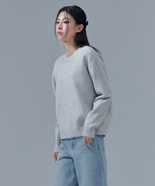 CHASECULT(チェイスカルト)の「レディース ネフ ラウンド セーター-CFRG5274D02(ニット/セーター・レディース・ライトグレー・85/90)」の1枚目の写真
