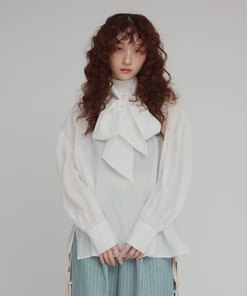 W:Huku(フーク)の「スタンドカラー ボウタイ シアー ブラウス / Stand Collar Bow Tie Blouse(シャツ/ブラウス・レディース・イエロー系その他/ホワイト/グレー系その他・FREE)」の7枚目の写真