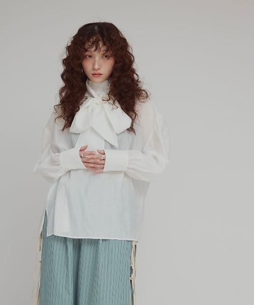 W:Huku(フーク)の「スタンドカラー ボウタイ シアー ブラウス / Stand Collar Bow Tie Blouse(シャツ/ブラウス・レディース・イエロー系その他/ホワイト/グレー系その他・FREE)」の11枚目の写真