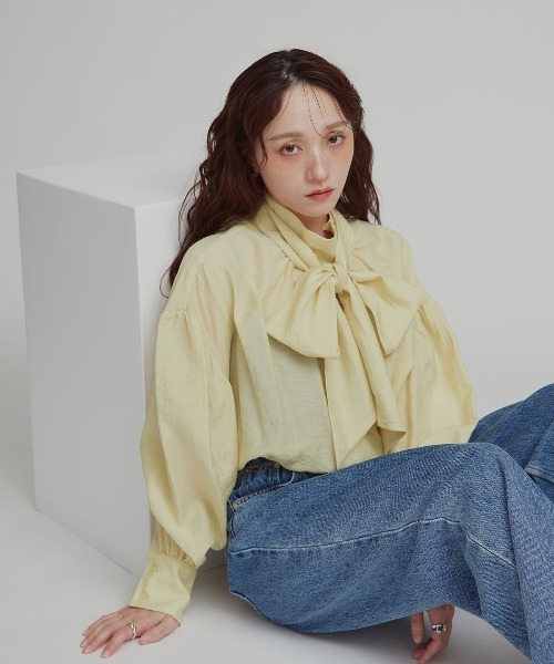 W:Huku(フーク)の「スタンドカラー ボウタイ シアー ブラウス / Stand Collar Bow Tie Blouse(シャツ/ブラウス・レディース・イエロー系その他/ホワイト/グレー系その他・FREE)」の14枚目の写真
