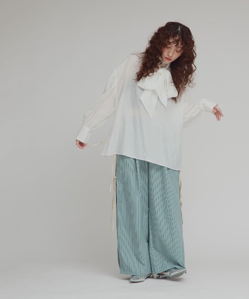 W:Huku(フーク)の「スタンドカラー ボウタイ シアー ブラウス / Stand Collar Bow Tie Blouse(シャツ/ブラウス・レディース・イエロー系その他/ホワイト/グレー系その他・FREE)」の16枚目の写真