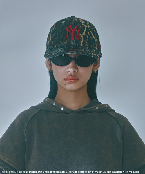 SPIRALGIRL(スパイラルガール)の「【NEW ERA】MLBロゴ総柄9TWENTYキャップ(キャップ・レディース・グリーン系その他2/レオパード・FREE)」の21枚目の写真
