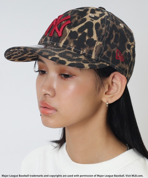 SPIRALGIRL(スパイラルガール)の「【NEW ERA】MLBロゴ総柄9TWENTYキャップ(キャップ・レディース・グリーン系その他2/レオパード・FREE)」の3枚目の写真