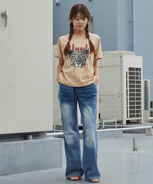 Chick(チック)の「Cheetah Print Compact T-Shirt / チーター プリント コンパクト Tシャツ ミニT チビT ヒョウ 豹 アニマル 動物 レディース メンズ 秋 秋服 2026年秋冬(Tシャツ/カットソー・レディース・ホワイト/ブラック/ベージュ・FREE)」の14枚目の写真