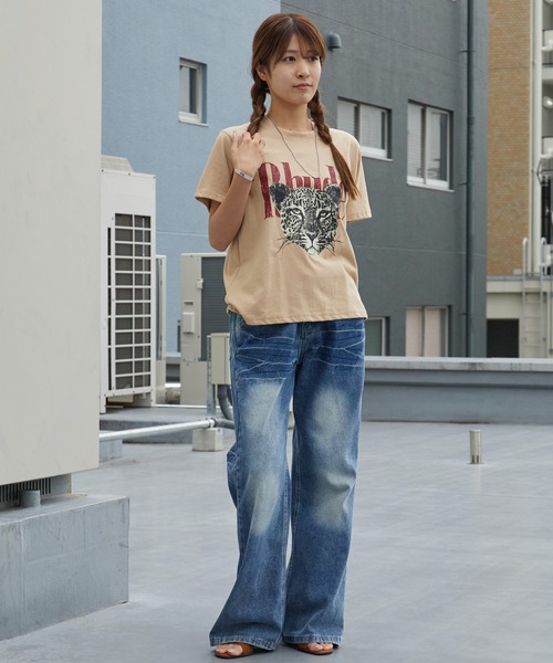 Chick(チック)の「Cheetah Print Compact T-Shirt / チーター プリント コンパクト Tシャツ ミニT チビT ヒョウ 豹 アニマル 動物 レディース メンズ 秋 秋服 2026年秋冬(Tシャツ/カットソー・レディース・ホワイト/ブラック/ベージュ・FREE)」の12枚目の写真