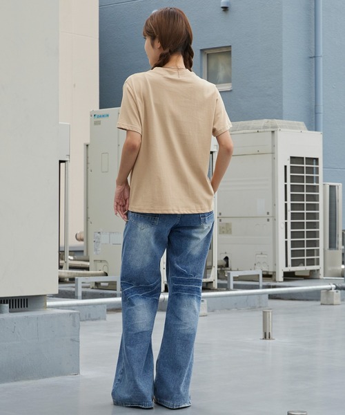 Chick(チック)の「Cheetah Print Compact T-Shirt / チーター プリント コンパクト Tシャツ ミニT チビT ヒョウ 豹 アニマル 動物 レディース メンズ 秋 秋服 2026年秋冬(Tシャツ/カットソー・レディース・ホワイト/ブラック/ベージュ・FREE)」の11枚目の写真