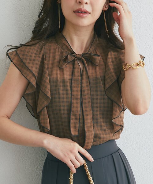 La boutique BonBon(ラブティックボンボン)の「【セット着用可能・愛されブラウス】スパンボイルチェックラッフルボウタイブラウス(シャツ/ブラウス・レディース・ブラウン/グレー・FREE)」の19枚目の写真