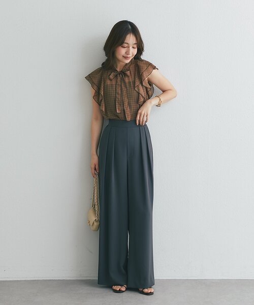 La boutique BonBon(ラブティックボンボン)の「【セット着用可能・愛されブラウス】スパンボイルチェックラッフルボウタイブラウス(シャツ/ブラウス・レディース・ブラウン/グレー・FREE)」の20枚目の写真