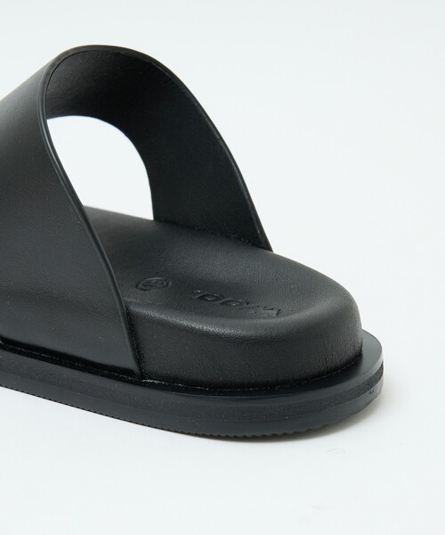 waa.(ワー)の「【Waa.studio / ワースタジオ】KEO SANDALS / ケオ サンダル / トング レザー サンダル / 牛革(サンダル・メンズ・ブラック/ホワイト・43/41/42)」の14枚目の写真