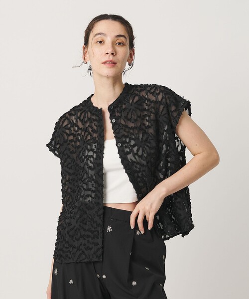 BEAUTY&YOUTH UNITED ARROWS(ビューティーアンドユースユナイテッドアローズ)の「【WEB限定】シアージャガード バンドカラーフレンチスリーブブラウス ウォッシャブル(シャツ/ブラウス・レディース・ピンク/オフホワイト/ブラック・FREE)」の2枚目の写真