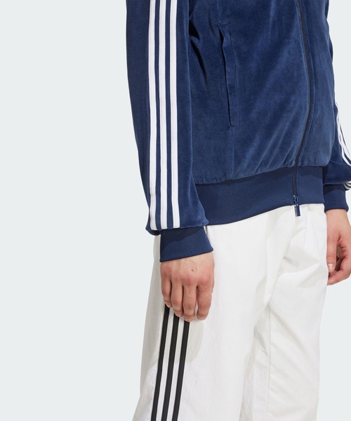 adidas(アディダス)の「SST アディカラー ベロア トラックトップ / ジャージ / トラックジャケット / アディダスオリジナルス adidas Originals(ジャージ・メンズ・ブルー・XX-LARGE/MEDIUM/LARGE/3XL/XX-SMALL/X-SMALL/X-LARGE/SMALL)」の8枚目の写真