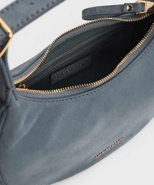 CHARLES & KEITH(チャールズ & キース)の「Vega ベガ ホーボーバッグ(ショルダーバッグ・レディース・ダークブラウン系5/ブルー系その他7・S)」の8枚目の写真