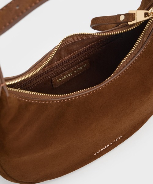 CHARLES & KEITH(チャールズ & キース)の「Vega ベガ ホーボーバッグ(ショルダーバッグ・レディース・ダークブラウン系5/ブルー系その他7・S)」の5枚目の写真