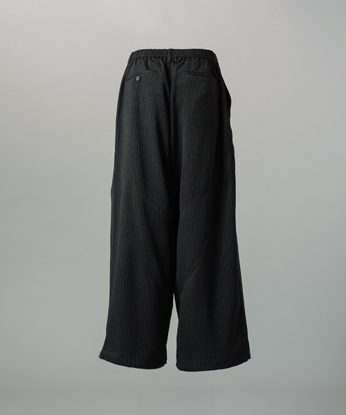 MAISON SPECIAL(メゾンスペシャル)の「《UNISEX》Curve Switching Prime-Wide Pants/カーブスイッチングプライムワイドパンツ【MAISON SPECIAL/メゾンスペシャル】■セットアップ対応■(その他パンツ・メンズ・ブラック/グレー・0/1/2)」の17枚目の写真