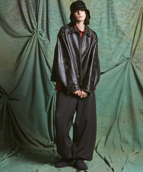 MAISON SPECIAL(メゾンスペシャル)の「《UNISEX》Curve Switching Prime-Wide Pants/カーブスイッチングプライムワイドパンツ【MAISON SPECIAL/メゾンスペシャル】■セットアップ対応■(その他パンツ・メンズ・ブラック/グレー・0/1/2)」の7枚目の写真