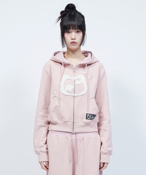 LMR(エルエムアール)の「キャットシンボルパッチワーククロップフードジップアップ PINK(パーカー・レディース・PINK・LARGE/SMALL/MEDIUM)」の2枚目の写真