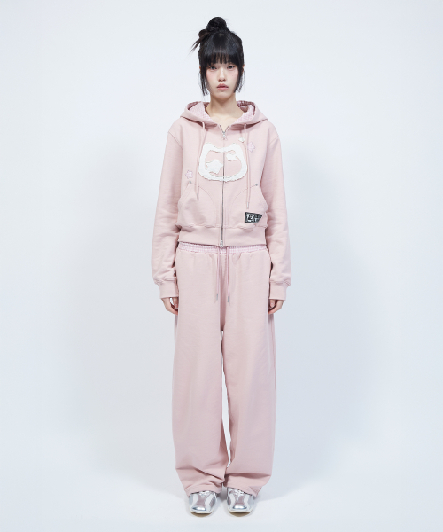 LMR(エルエムアール)の「キャットシンボルパッチワーククロップフードジップアップ PINK(パーカー・レディース・PINK・LARGE/SMALL/MEDIUM)」の3枚目の写真