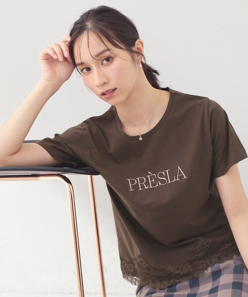 index(インデックス)の「【接触冷感/UVケア】裾レースロゴTシャツ《洗濯機OK/S-3L》(Tシャツ/カットソー・レディース・ブラウン系その他/ブラック/サックスブルー/オフホワイト・36/44/42/40/38)」の3枚目の写真