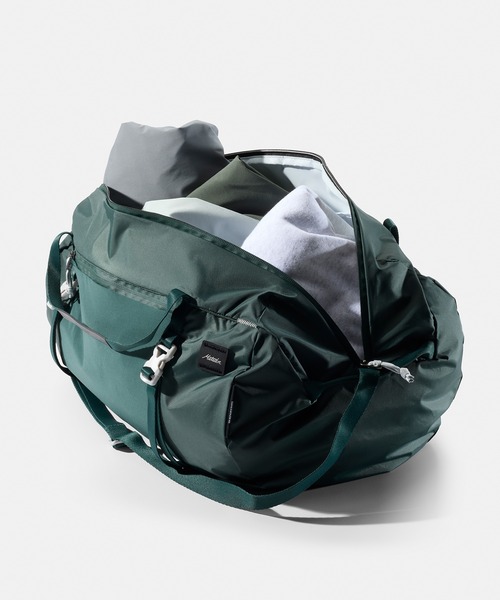 Matador(マタドール)の「Matador/マタドール 30L Packable Duffel/30L パッカブルダッフル(ドラムバッグ・メンズ・ワインレッド/ダークグリーン/ブラック・FREE)」の4枚目の写真