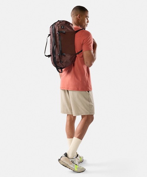 Matador(マタドール)の「Matador/マタドール 30L Packable Duffel/30L パッカブルダッフル(ドラムバッグ・メンズ・ワインレッド/ダークグリーン/ブラック・FREE)」の7枚目の写真