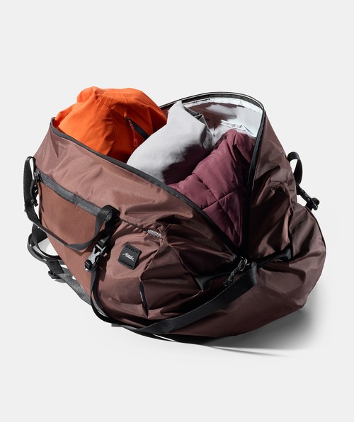Matador(マタドール)の「Matador/マタドール 30L Packable Duffel/30L パッカブルダッフル(ドラムバッグ・メンズ・ワインレッド/ダークグリーン/ブラック・FREE)」の8枚目の写真
