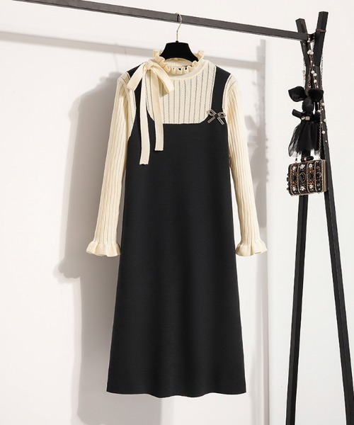 AMAJI(アマジ)の「プレッピー風 ニットワンピース(ワンピース・レディース・ブラック・LARGE/X-LARGE)」の1枚目の写真