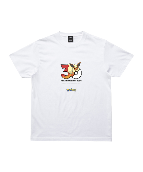 ZOZOSPOT(ゾゾスポット)の「Pokemon 30th Anniversary 1025 T-shirt 「ブースター」(Tシャツ/カットソー・レディース・ホワイト・SMALL/MEDIUM/LARGE/X-LARGE/XX-LARGE/XXX-LARGE/110cm/100cm/120cm/130cm/140cm/150cm/160cm)」の1枚目の写真
