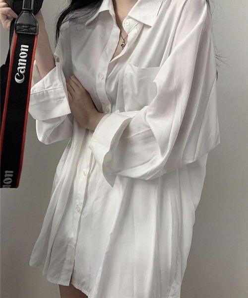 VIBGYOR(ヴィブジョー)の「【EIZZ/アイズ】オーバーサイズ ルーズ ロング 長袖 ビッグシャツ / ボタンシャツ(シャツ/ブラウス・レディース・ホワイト/ブルー・FREE)」の4枚目の写真
