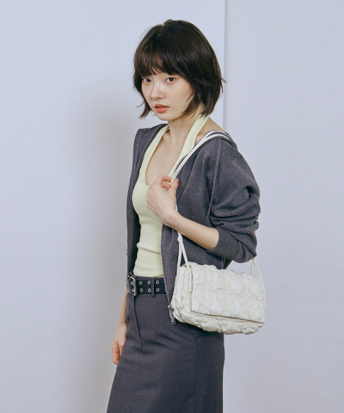 Carlyn（カーリン）の「フリップ ミニ H76321010（ショルダーバッグ・レディース・ダークブラウン/ブラック/アイボリー/カーキ・FREE）」の5枚目の写真