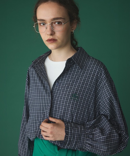 SAINT REPOS(サンルポ)の「【SAINT REPOS サンルポ別注】アソート袖ちびフリルレギュラーシャツ(シャツ/ブラウス・レディース・ブラウン/ワイン/ネイビー/ブルー/ブラウン系/ベージュ/ブラック・FREE)」の6枚目の写真