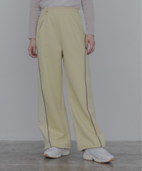 Eimee Law（エイミーロウ）の「ランダム刺繍フリース アーチパンツ（その他パンツ・レディース・ダークグレー/ライトイエロー/ライトベージュ・FREE）」の16枚目の写真