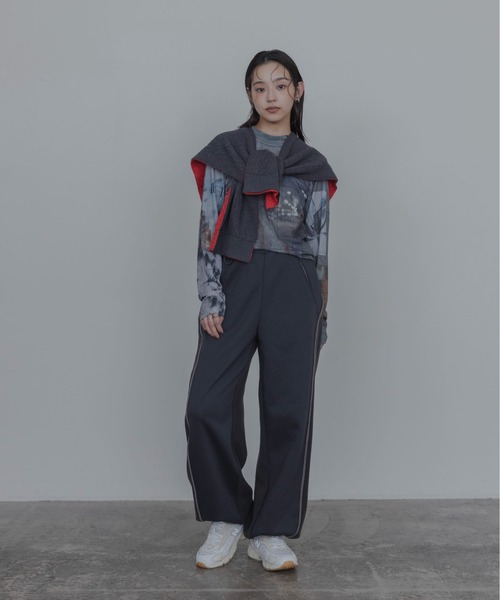 Eimee Law（エイミーロウ）の「ランダム刺繍フリース アーチパンツ（その他パンツ・レディース・ダークグレー/ライトイエロー/ライトベージュ・FREE）」の17枚目の写真