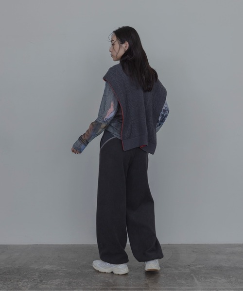 Eimee Law（エイミーロウ）の「ランダム刺繍フリース アーチパンツ（その他パンツ・レディース・ダークグレー/ライトイエロー/ライトベージュ・FREE）」の18枚目の写真