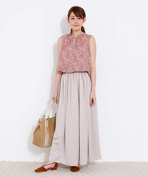 NATURAL BEAUTY BASIC（ナチュラルビューティーベーシック）の「【AneCan 6月号掲載】《LIBERTY》テッサブラウス（シャツ/ブラウス・レディース・レッド/ライトグリーン・SMALL/MEDIUM）」の4枚目の写真