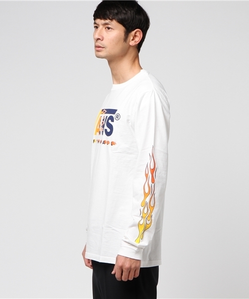 VANS（バンズ）の「VANS・ファイヤーロゴロングTシャツ（Tシャツ