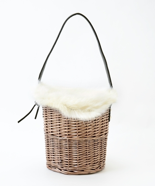 le.coeur blanc（ルクールブラン）の「【WEB限定PRICE】ファーフラップカゴバッグ（かごバッグ・レディース・アイボリー・FREE）」の14枚目の写真