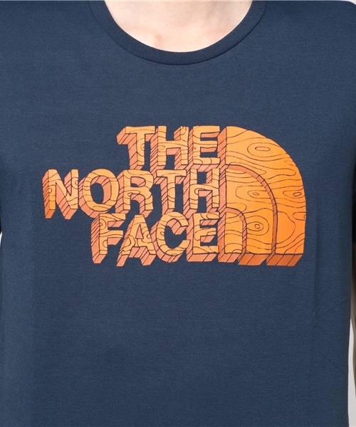 THE NORTH FACE（ザノースフェイス）の「ザ・ノース・フェイス　メンズカットソー　 /　TNFグラフィックティー（Tシャツ/カットソー・メンズ・ネイビー/オレンジ/グレー/ホワイト・SMALL/LARGE/MEDIUM/X-LARGE）」の9枚目の写真