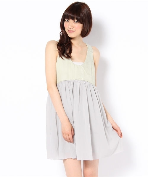 Kastane（カスタネ）の「バイカラーハシゴレースOP（ワンピース・レディース・ライトグリーン/ピンクベージュ/ブルー/ベージュ・FREE）」の2枚目の写真